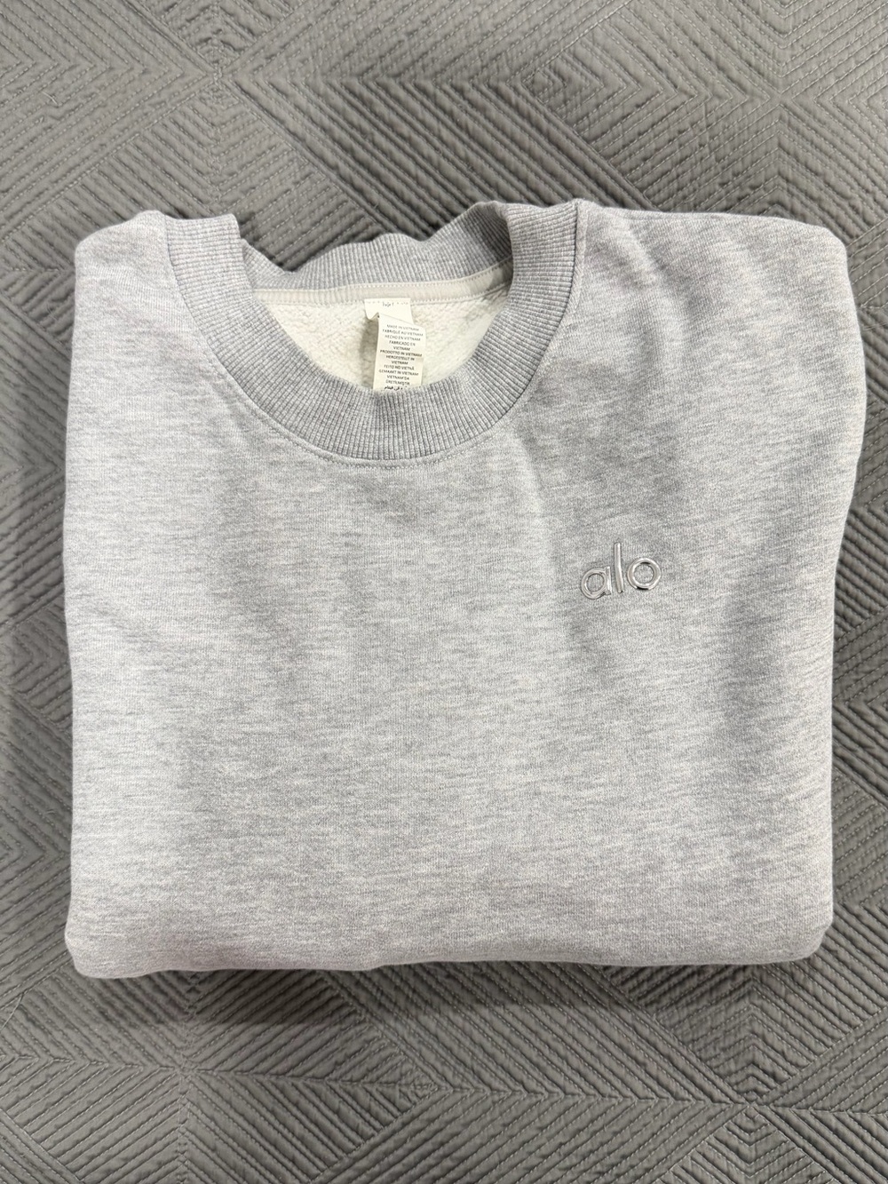 ALO Yoga medium Crewneck Sweatshirt - Light Gray